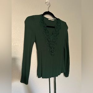 Green Mi Ami Francesca’s Collection’s Long Sleeve Shirt